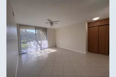 5661 Riverside #101B7, Coral Springs, FL 33067 - Photo 5