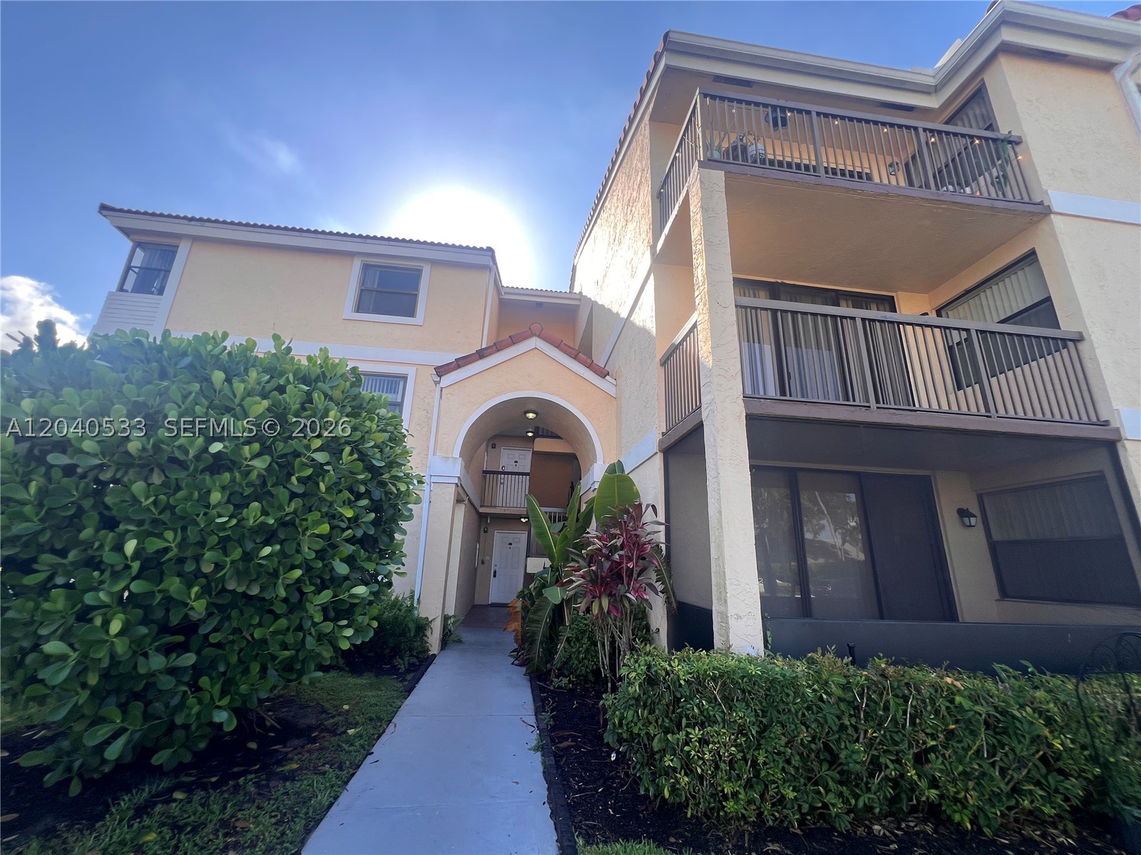 5661 Riverside #101B7 - 5661 Riverside #101B7, Coral Springs, FL 33067 Luxury Property | Jose Angel Pina