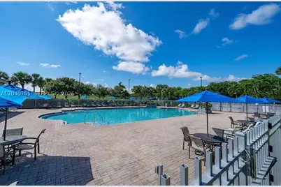 1125 Butternut, Hollywood, FL 33019 - Photo 23