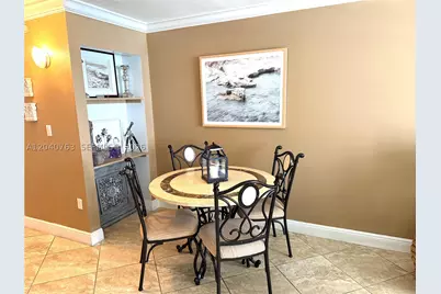 6917 Collins #506, Miami Beach, FL 33141 - Photo 9