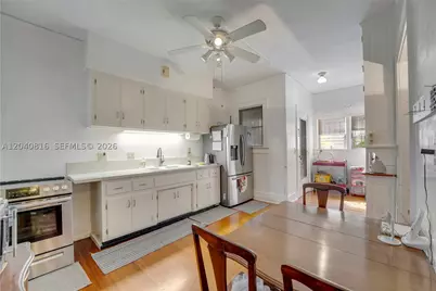 405 SW 11th, Miami, FL 33130 - Photo 25