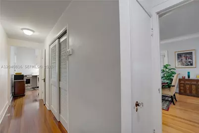 405 SW 11th, Miami, FL 33130 - Photo 21