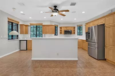 2767 Kinsington #8-4, Weston, FL 33332 - Photo 11