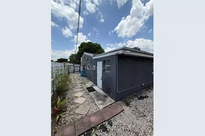 2300 SW 43rd, Fort Lauderdale, FL 33317 - Photo 25