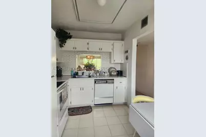 3571 Inverrary #307, Lauderhill, FL 33319 - Photo 7
