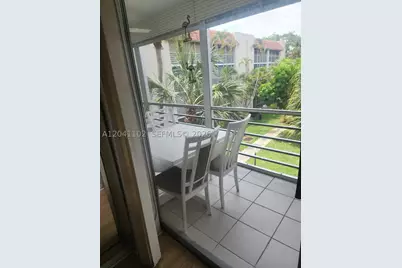 3571 Inverrary #307, Lauderhill, FL 33319 - Photo 5