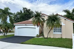 286 Bridgeton, Weston, FL 33326 - Photo 1