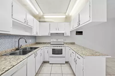 3118 Spanish Wells #15-C, Delray Beach, FL 33445 - Photo 9