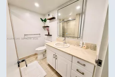 5225 Collins #914, Miami Beach, FL 33140 - Photo 19