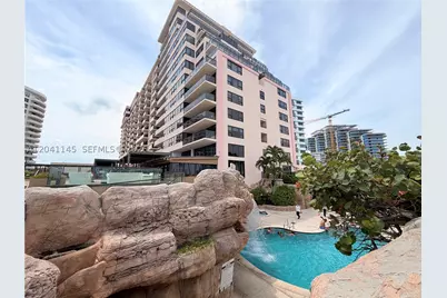 5225 Collins #914, Miami Beach, FL 33140 - Photo 45