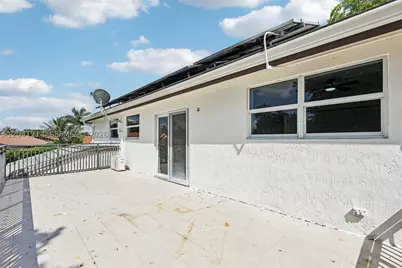 15010 E Falcons Lea, Davie, FL 33331 - Photo 43