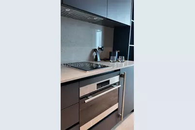 20 NE 11th #1505, Miami, FL 33132 - Photo 3