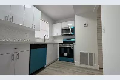 237 Lake Frances #237, West Palm Beach, FL 33411 - Photo 3