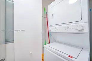 325 S Biscayne, Miami, FL 33131 - Photo 21