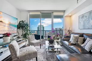 325 S Biscayne, Miami, FL 33131 - Photo 9