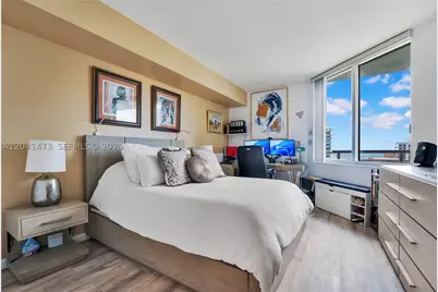 325 S Biscayne #3921, Miami, FL 33131 - Photo 11
