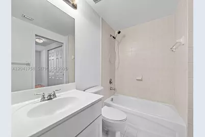 215 SW 42nd #810, Miami, FL 33134 - Photo 15
