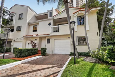 21391 Marina Cove #19-K, Aventura, FL 33180 - Photo 3