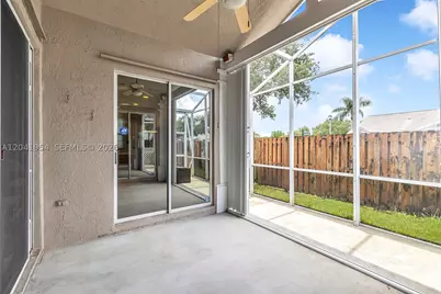 5823 Plum Harbor, Tamarac, FL 33321 - Photo 29