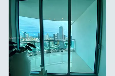 350 S Miami #3813, Miami, FL 33130 - Photo 9