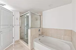 610 W Las Olas, Fort Lauderdale, FL 33312 - Photo 23