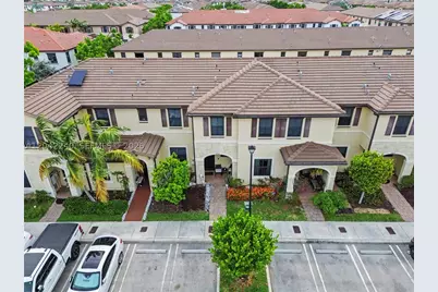 10604 W 33rd, Hialeah, FL 33018 - Photo 33