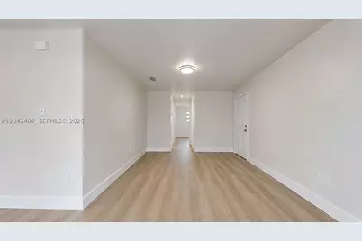 1670 W 42nd #1672, Hialeah, FL 33012 - Photo 7