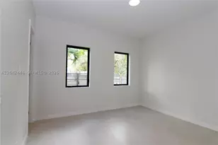 3540 Oak, Miami, FL 33133 - Photo 9