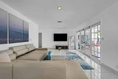 633 N Crescent, Hollywood, FL 33021 - Photo 13