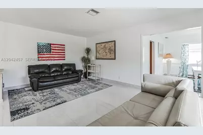 633 N Crescent, Hollywood, FL 33021 - Photo 15