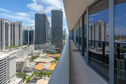 1000 Brickell #2402, Miami, FL 33131 - Photo 21