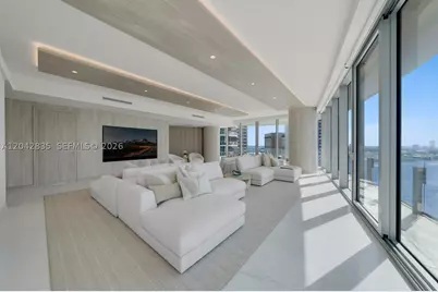 300 Biscayne Boulevard #2701, Miami, FL 33131 - Photo 5