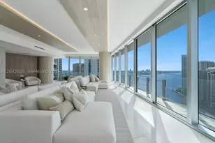 300 Biscayne Blvd, Miami, FL 33131 - Photo 3