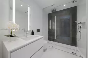 300 Biscayne Blvd, Miami, FL 33131 - Photo 27