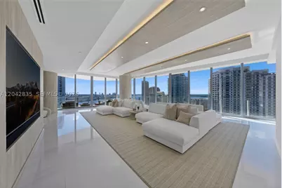 300 Biscayne Boulevard #2701, Miami, FL 33131 - Photo 1