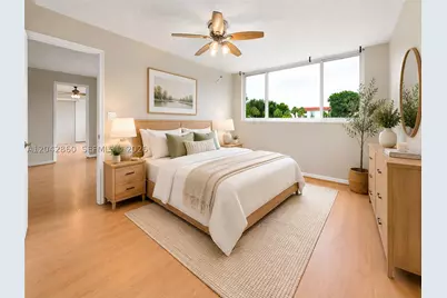 800 S Hollybrook #205, Pembroke Pines, FL 33025 - Photo 11