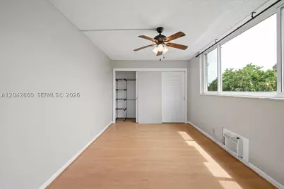 800 S Hollybrook #205, Pembroke Pines, FL 33025 - Photo 15