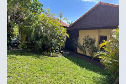 1020 NE 202nd, Miami, FL 33179 - Photo 3