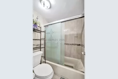 1000 Colony Point #422, Pembroke Pines, FL 33026 - Photo 9
