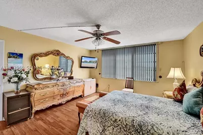 1000 Colony Point #422, Pembroke Pines, FL 33026 - Photo 33