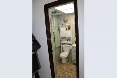 11512 NW 58th, Hialeah, FL 33012 - Photo 39
