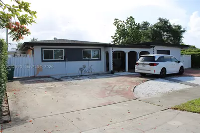 11512 NW 58th, Hialeah, FL 33012 - Photo 3