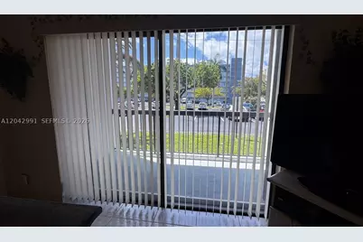 [Address not provided], Hallandale Beach, FL 33009 - Photo 17