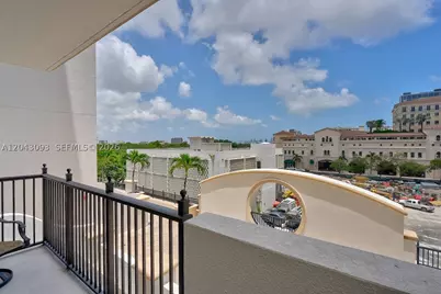 4100 Salzedo #502, Coral Gables, FL 33146 - Photo 9