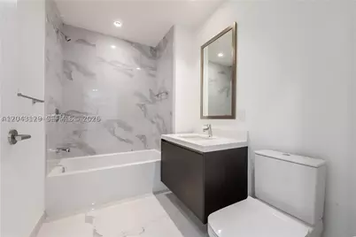 851 NE 1st #3308, Miami, FL 33132 - Photo 17