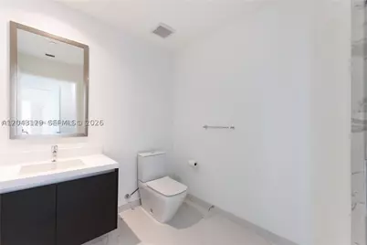 851 NE 1st #3308, Miami, FL 33132 - Photo 13