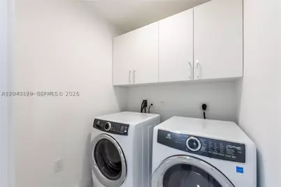 851 NE 1st #3308, Miami, FL 33132 - Photo 19
