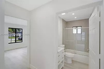 222 SW 3rd, Dania Beach, FL 33004 - Photo 19