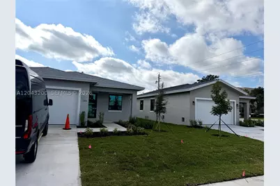 282 SW 2nd, Deerfield Beach, FL 33441 - Photo 3