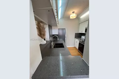 1300 N 17th #205, Hollywood, FL 33020 - Photo 5